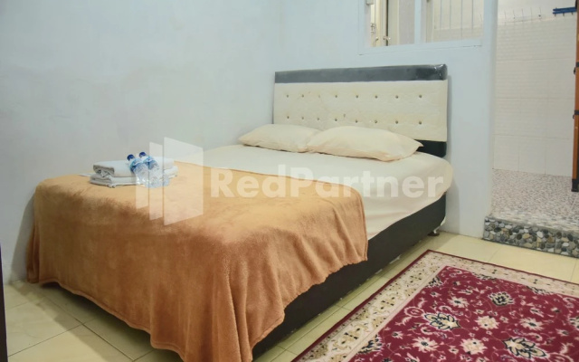 RedDoorz @ Fanta Homestay Lumajang – Guest Rooms – Pronojiwo