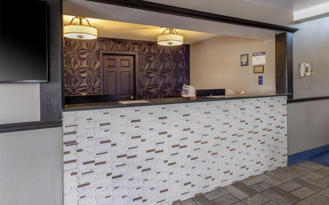 Best Western Parkside Inn