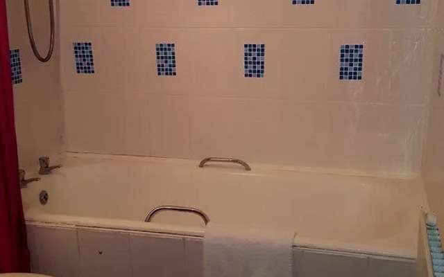 Tony Asga Apartments - Sakina Apartment