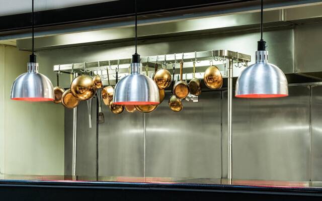 Crowne Plaza Suites Houston Southwest