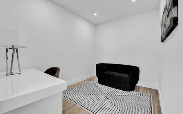 Up East Townhomes by Nomada Residences