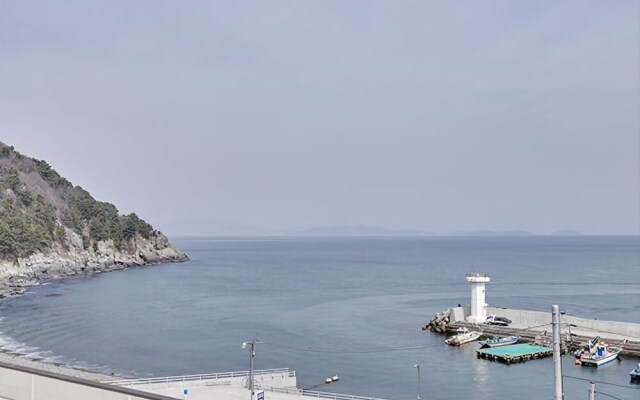 Busan Haneul gua Bada Pension