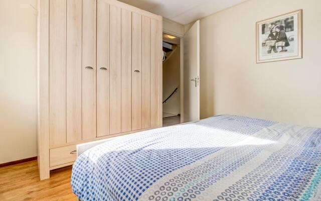 Luxurious Holiday Home in Koudum With Pool