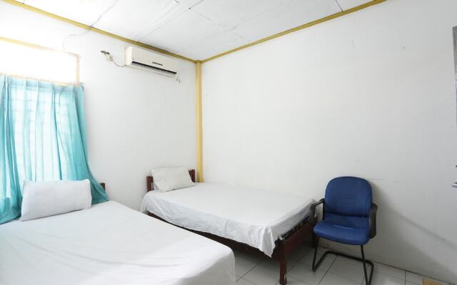 Hotel O Penginapan Budhe Sri