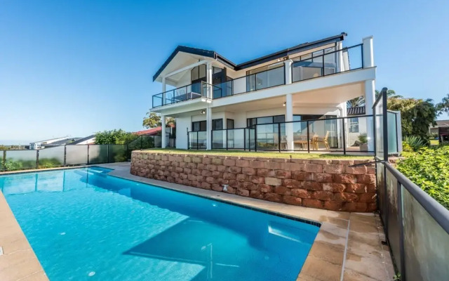 Above and Beyond - Beautiful Home with Pool
