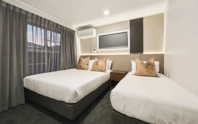 Aroha Motel