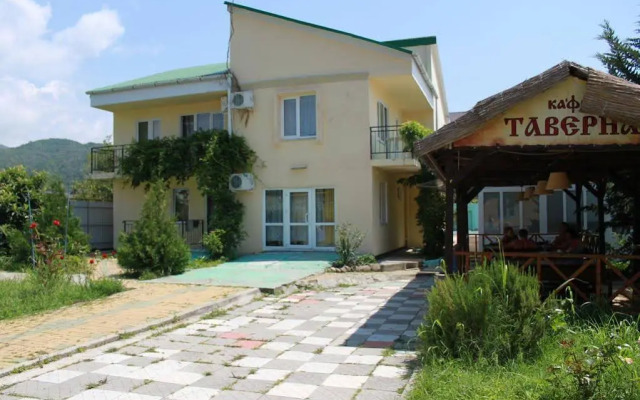 Tatiana Guest House