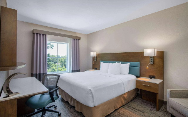 TRYP by Wyndham Tallahassee North I-10 Capital Circle