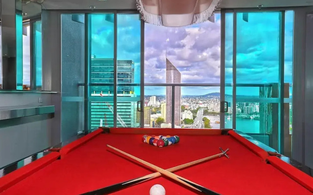 Premium 2BR CBD Apartment With River View Balcony