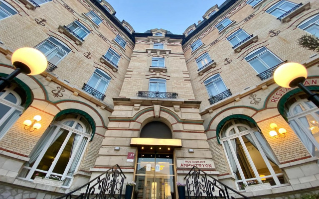 hotelImage