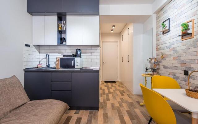 "Craft Room", Twins #129, new gudauri