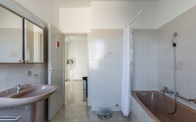Bell Apartment