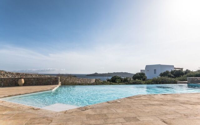 Villa Aphrodite sunkissed MykonianLuxury