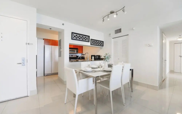 Direct Ocean View 3Br at Brickell