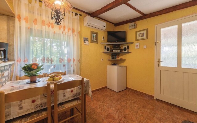 Beautiful Home in Medulin With Wifi and 1 Bedrooms