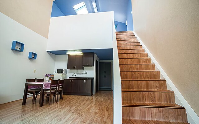 Seogwipo Etwal Jeju Pension