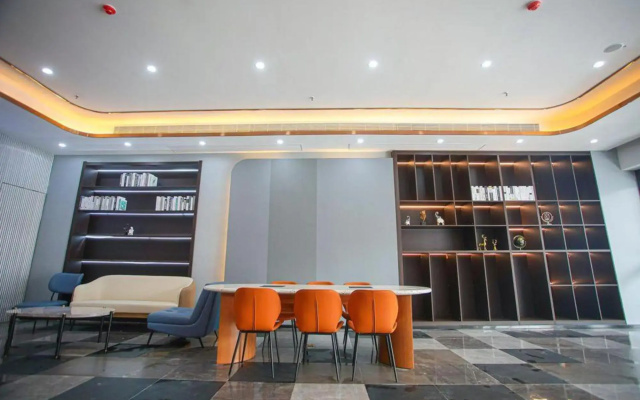 Langou Shangpin Hotel (People's Shopping Mall Shop)
