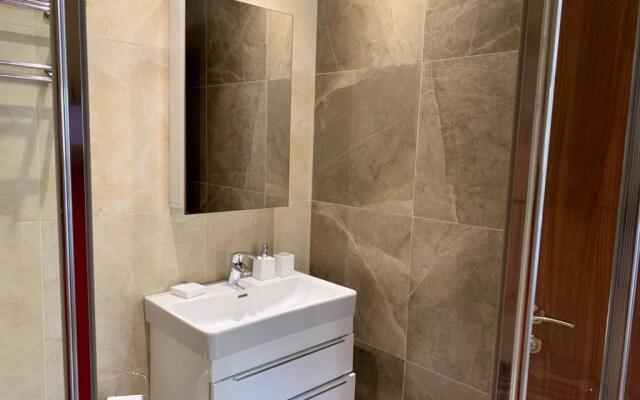 STUDIO in CAPTAINS HOUSE WITH A POOL