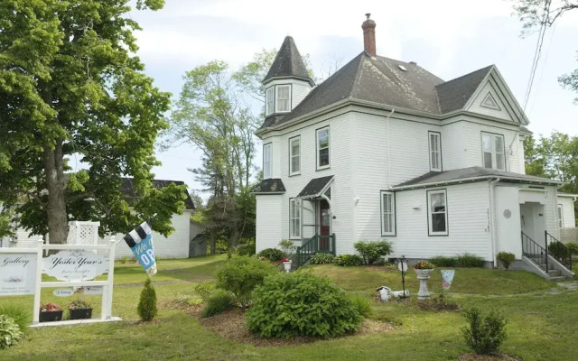 YesterYears Bed & Breakfast