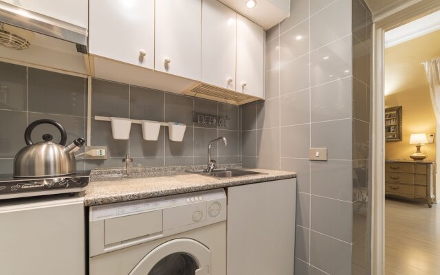 Ara Pacis Elegant Flat