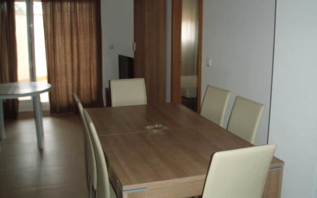 Apartamentos Marineu Amanecer