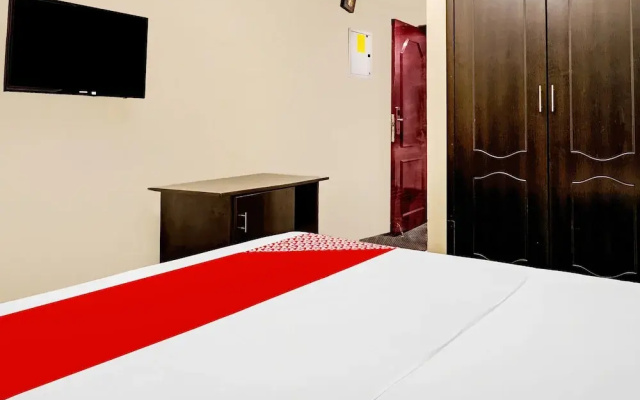 OYO 800 Moon Creek Hotel