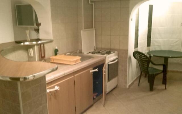 Flo Apartments
