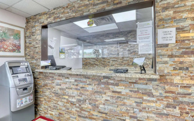 Suburban Studios Neenah-Appleton