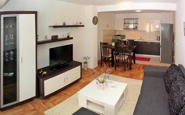 Apartment Central City