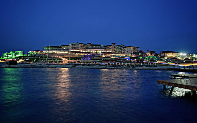 Royal Teos Thermal Resort Clinic & Spa - Halal Hotel