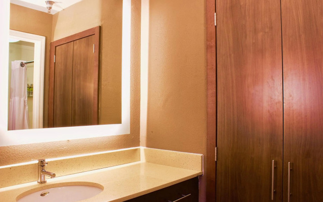 Staybridge Suites Chattanooga at Hamilton Place by IHG