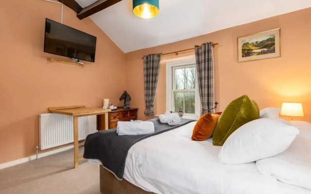 The Red Admiral Hotel