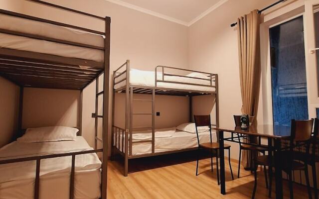 Qalqaman Hostel