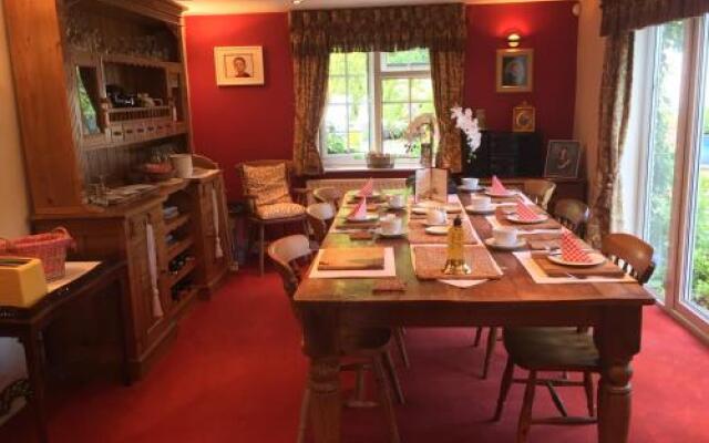 The Chestnuts Guest House