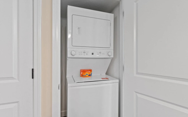 Deluxe 2 Bedroom Villa Lake View