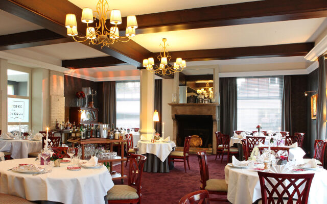 The Originals Boutique, Hôtel Auberge du Forgeron, Lille Sud