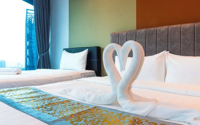 Moonway Luxury Suites At Eaton Residence