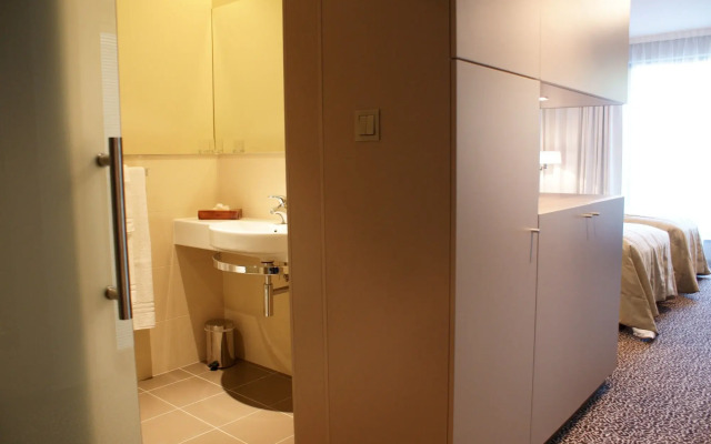 Hotel Avance