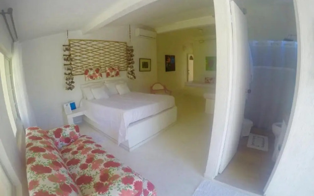 Ocean View Sai, Five Bedroom Holiday Home