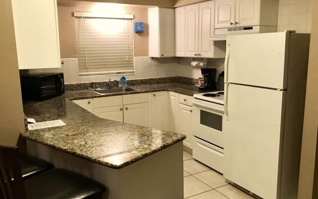 Island Cay Hotel - Clearwater Beach