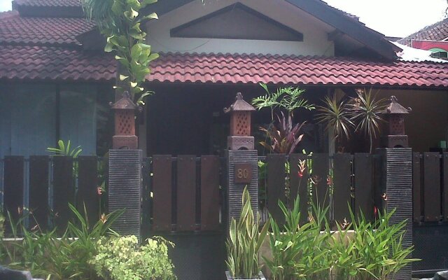 Pringgondani Guesthouse Yogyakarta