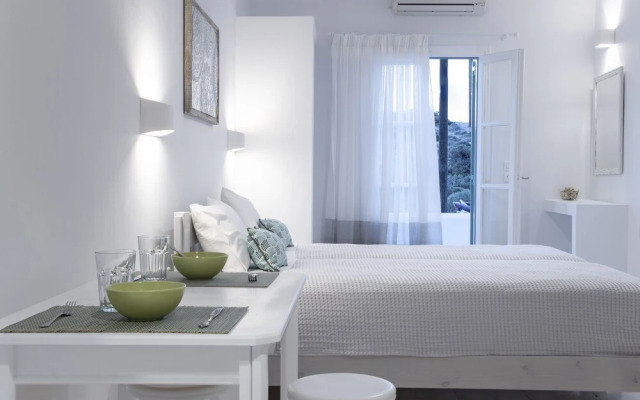 Moraitis - Gaia Lux Inn