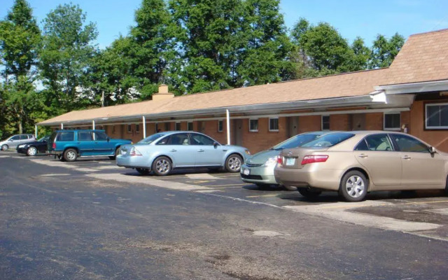 Budget Lodge Newton Falls