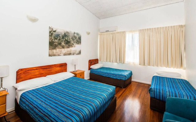 Diggers Tavern Hotel