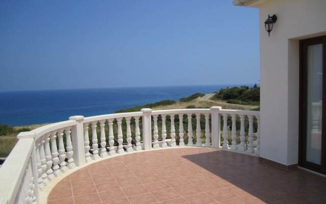 Villa Morlais by Amy Villas