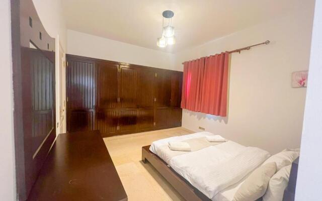 Luxury 4 bedroom villa with a heated pool