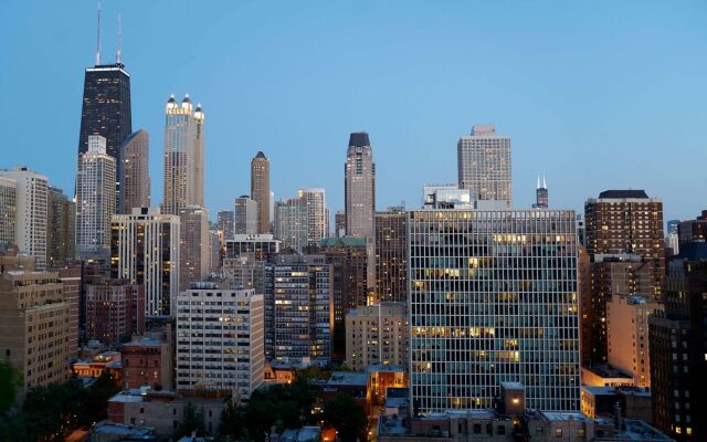 The Chicago Hotel Collection Ambassador Gold Coast