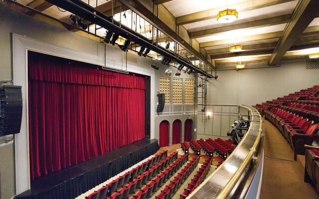 Marines Memorial Club & Hotel