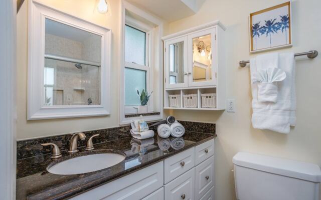 Crystal Sands & Seahorses Beach Villa