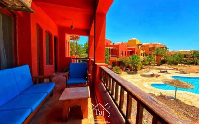 Amazing Pool And Lagoon View 2br Apartment